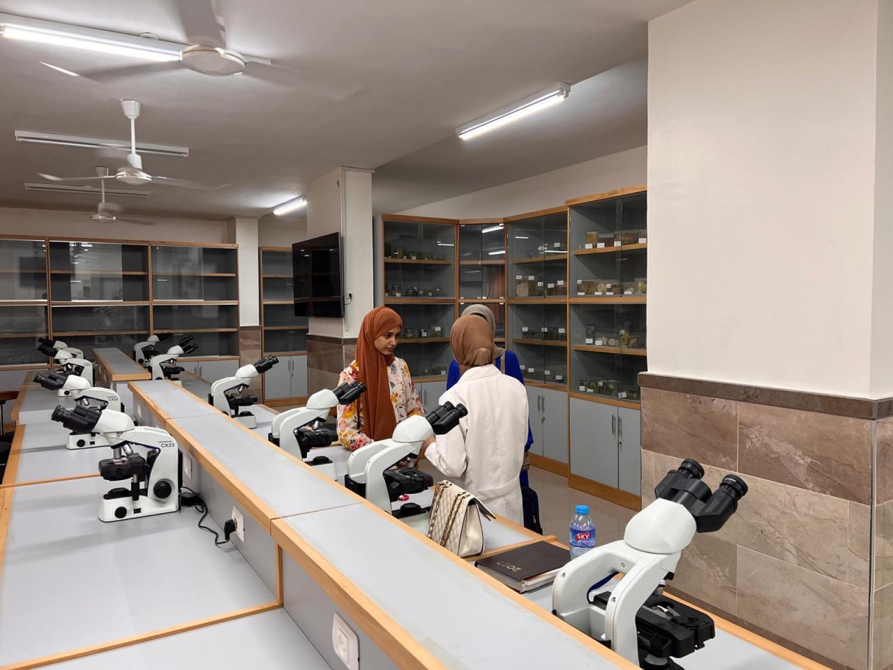 Medical students working in a laboratory